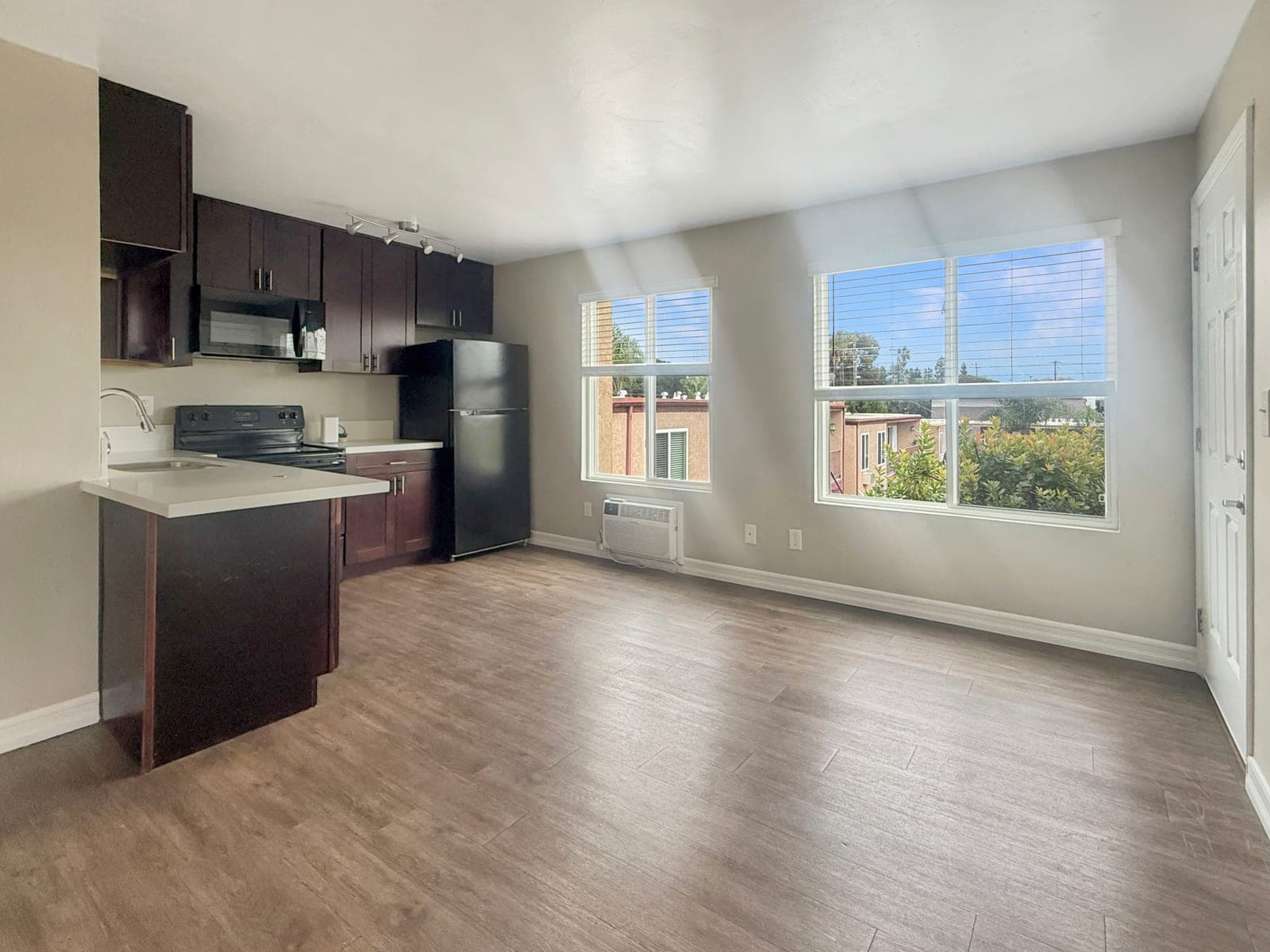 1 Bedroom | 1 Bathroom